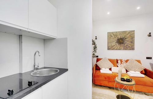 Epinettes Apartment | Elegant Studio - 2P - Place Pigalle