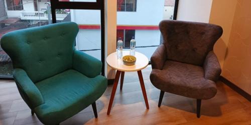 Banos de Agua Santa Apartment | Elegant suite in Baños