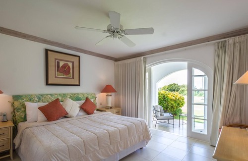 Westmoreland Villa | Elegant Three Bedroom Villa in Forest Hills
