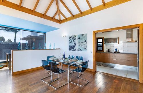 Playa Blanca Villa | Elegant Villa Close to Beach with Pool, Sauna, Whirlpool , Terrace