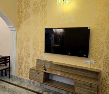 Bullawala Villa | Elegant Villa in Heart of Dehradun - Boutique Homestay