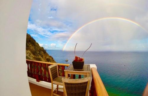 Avalon Villa | Elegant Villa W Wrap-around Balcony & Shared Pool