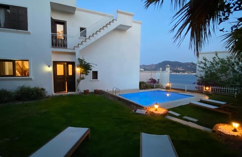 Yalikavak Villa | Elegant Villas 1/5