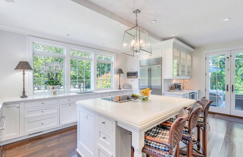 Bridgehampton House | Elegant Water Mill retreat with heated pool, terraces, and timeless.