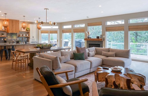 Post Falls House | Elegant Waterfront Retreat | Dock, Deck & Spa Bath