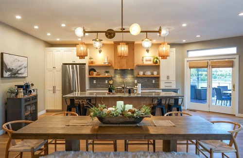 Post Falls House | Elegant Waterfront Retreat | Dock, Deck & Spa Bath