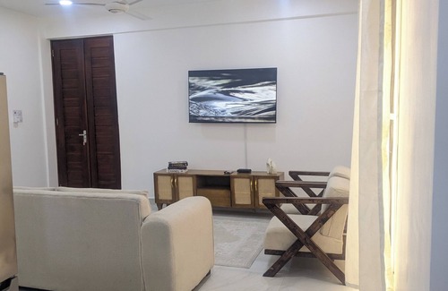Zanzibar Town Apartment | Elegant Zanzibar Apartment in Central Location