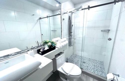 Barrio Rio de Piedras Apartment | Elegante condominio Ejecutivo familiar