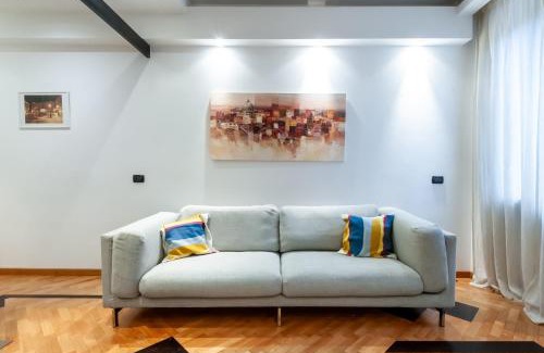 Rione III Colonna Apartment | Elegantis Purificazione Suite Apartment