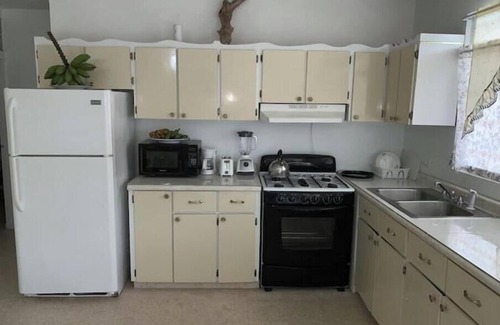 Anasco Apartment | Elena's WhiteHouse #4 Anasco PR