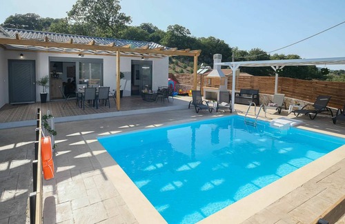 Monopari Villa | Eleonas 1.1