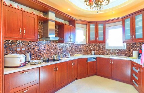 Ano Korakiana Villa | Eleonas: Elegant villa close to Ipsos, A/C, WiFi