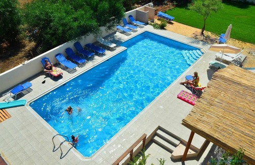 Anissaras Hotel | Eleonora Boutique Hotel is situated 1 km from Anissaras city centre