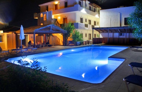 Anissaras Hotel | Eleonora Boutique Hotel is situated 1 km from Anissaras city centre