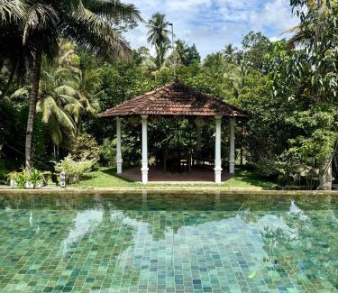 Pinnawala Bed & Breakfast | Elephant Heritage Pinnawala by Moon Isle