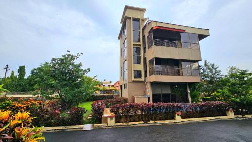 Waksai Villa | Elephant House Luxury Villa with Curve Pool-Colossal Garden-Panoramic View