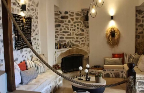 Elaia House | Elia Woodstone Houses #4
