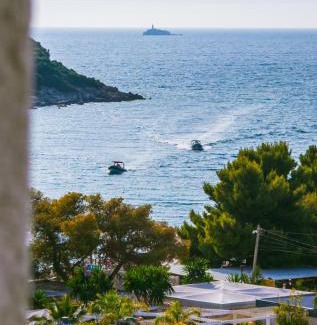Ksamil Hotel | Elio's Rooms