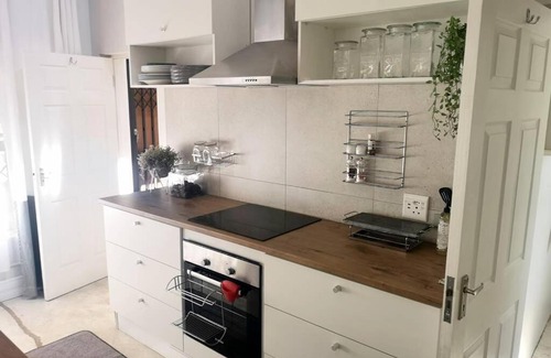 George Apartment | Elisha Studio
