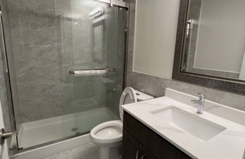 Halton Regional Municipality House | Elite BR, Free Parking/Wifi, TV Shared Suite