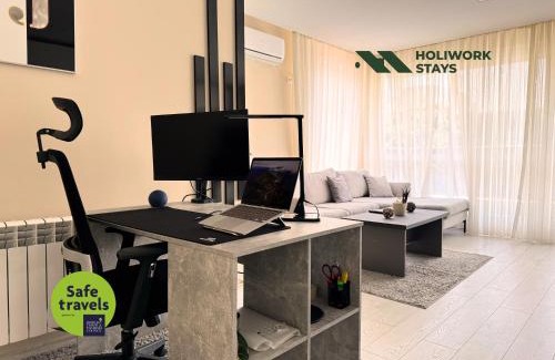 Plovdiv Center Apartment | Elite Business Residence with Free Gym Pass, Street Parking and Full Office Setup