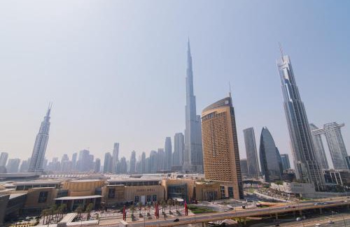 Bur Dubai Apartment | Elite Escape Holiday Home - 2 BHK Getaway with Burj Khalifa View and Dubai Mall Access - 1507