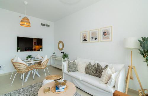 Bur Dubai Apartment | Elite Escape Holiday Home - 2 BHK Getaway with Dubai Mall Access - 1508