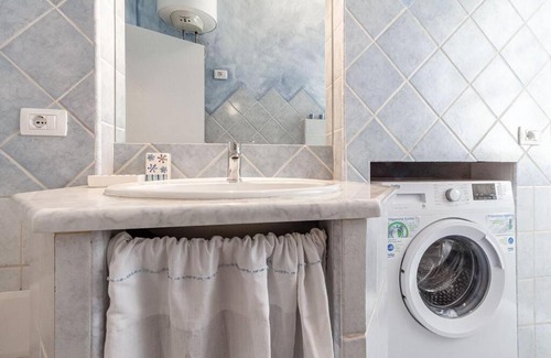 Arzachena House | Elizabeth Guest House