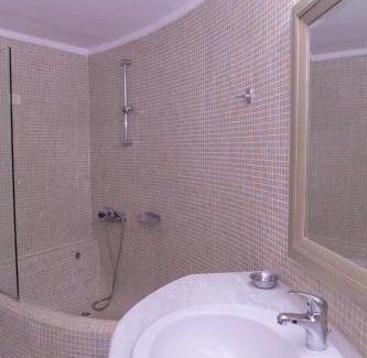 Daratsos Apartment | Elizabeth Suites