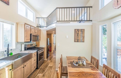 Forks House | ElkCreekInn: creekside tiny home