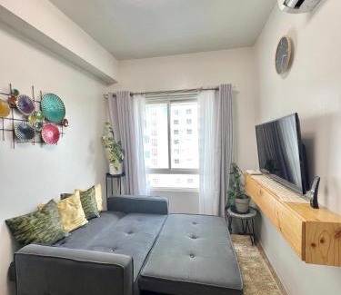 Bantud Hacienda Apartment | Elles Escape - One Bedroom with Balcony