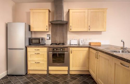 Ayr Apartment | Elliot Suite No9 - Donnini Apartments