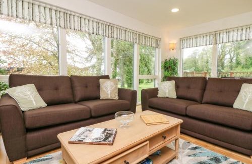 Carnon Downs House | Elm