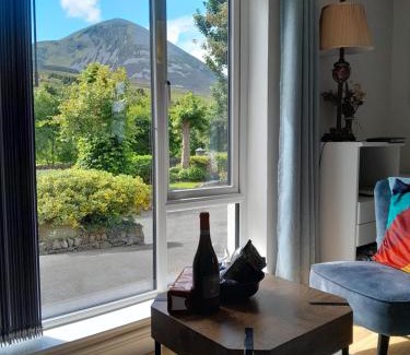Murrisk Apartment | Elmgrove Apartment , Croagh Patrick Westport