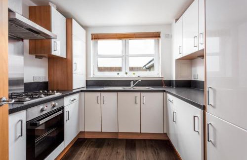 Ayr Apartment | Elms Way No33 – Donnini Apartments