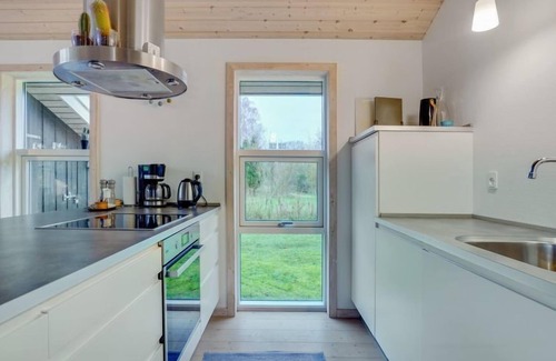 Hou House | "Elni" - 900m from the sea by Interhome