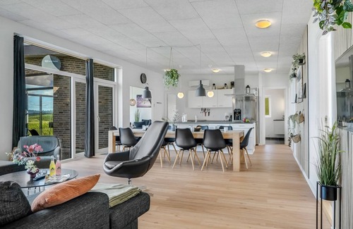 Ronbjerg House | "Eloise" - 50m to the fjord by Interhome