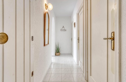 L'Escala Apartment | Els Pins B23 - Two Bedroom Apartment, Sleeps 6