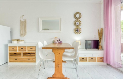 L'Escala Apartment | Els Pins B23 - Two Bedroom Apartment, Sleeps 6