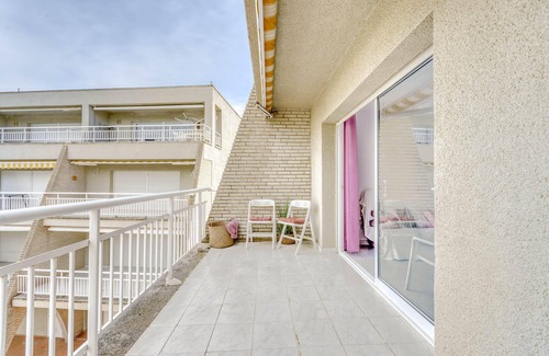 L'Escala Apartment | Els Pins B23 - Two Bedroom Apartment, Sleeps 6