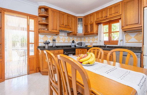 Porreres Villa | ELS XIPRERS - Beautiful country house with private pool and WiFi