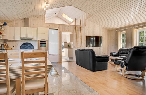 Egense House | "Elsabet" - 600m to the fjord by Interhome