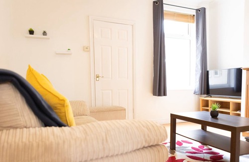 Goole House | Elsie House by Lavender Stays, Free WIFI, 6 guests