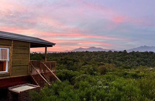 Knysna Villa | ElSueño Mountain Retreat with hot tub and indoor fire place