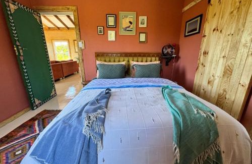 Knysna Villa | ElSueño Mountain Retreat with hot tub and indoor fire place