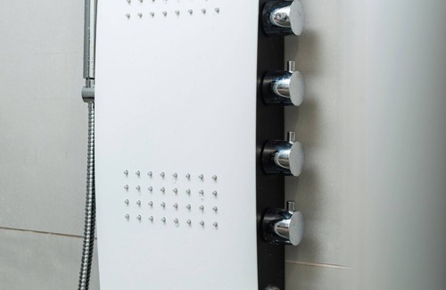 Trezzo sull'Adda Hotel | Elysium Self Check-In Rooms