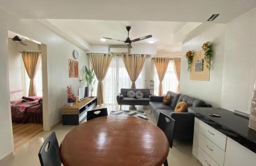 Kampung Telaga Nibong Apartment | Em suite dperdana with pool