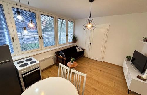 Novo Sarajevo Apartment | Ema - Cozy Apartment near Wilsons Promenade