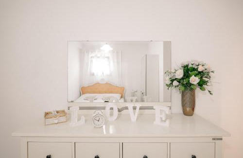 Lucca Historical Center Apartment | Ema's guest house