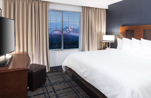 Midtown Anchorage Hotel | Embassy Suites Anchorage